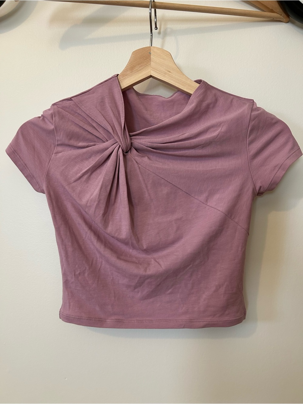 Lululemon crop Knot-Front Short Sleeve Top - Dusty Mauve